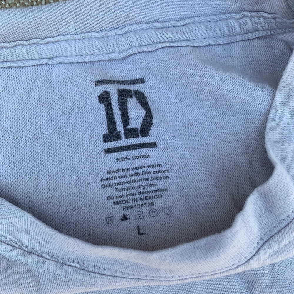 One Direction Grey Band T-Shirt - Picture 3 of 3
